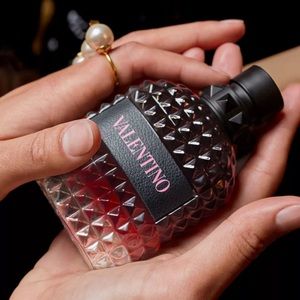 VALENTINO Uomo Born in Roma Intense Eau de Parfum Spray, 3.4 oz.